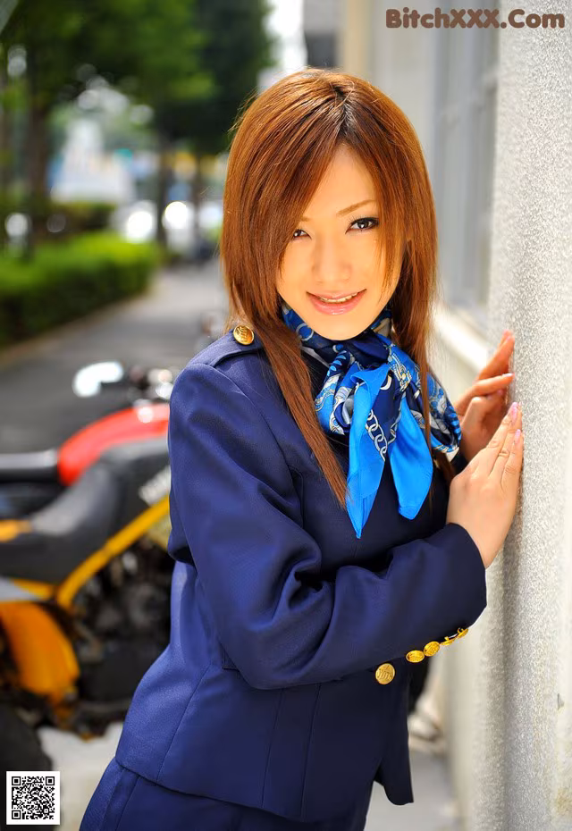 Mayu Fujishiro - Deluxe Dining Table